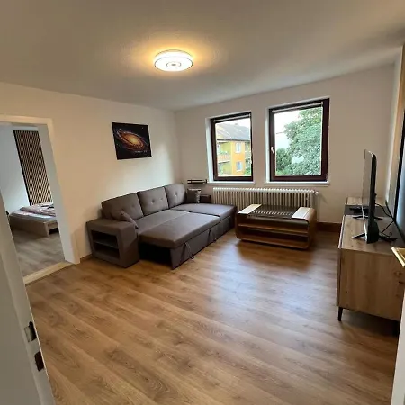 4-room Near Wilhelmshoehe Train Station Stadthalle Herkules Apartamento Kassel